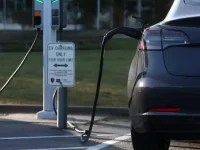 Armstrong: If electric cars are so great we shouldn’t need mandates